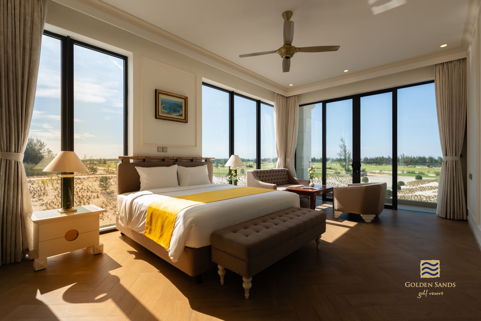 TRẢI NGHIỆM LƯU TRÚ THƯỢNG LƯU CÙNG HỆ THỐNG PHÒNG KHÁCH SẠN PANORAMA VIEW TẠI GOLDEN SANDS